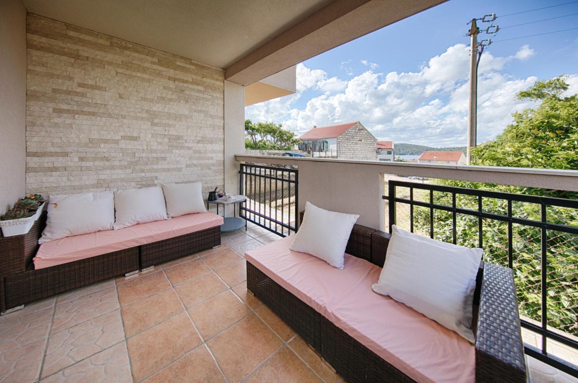 Kut Apartament Vis
