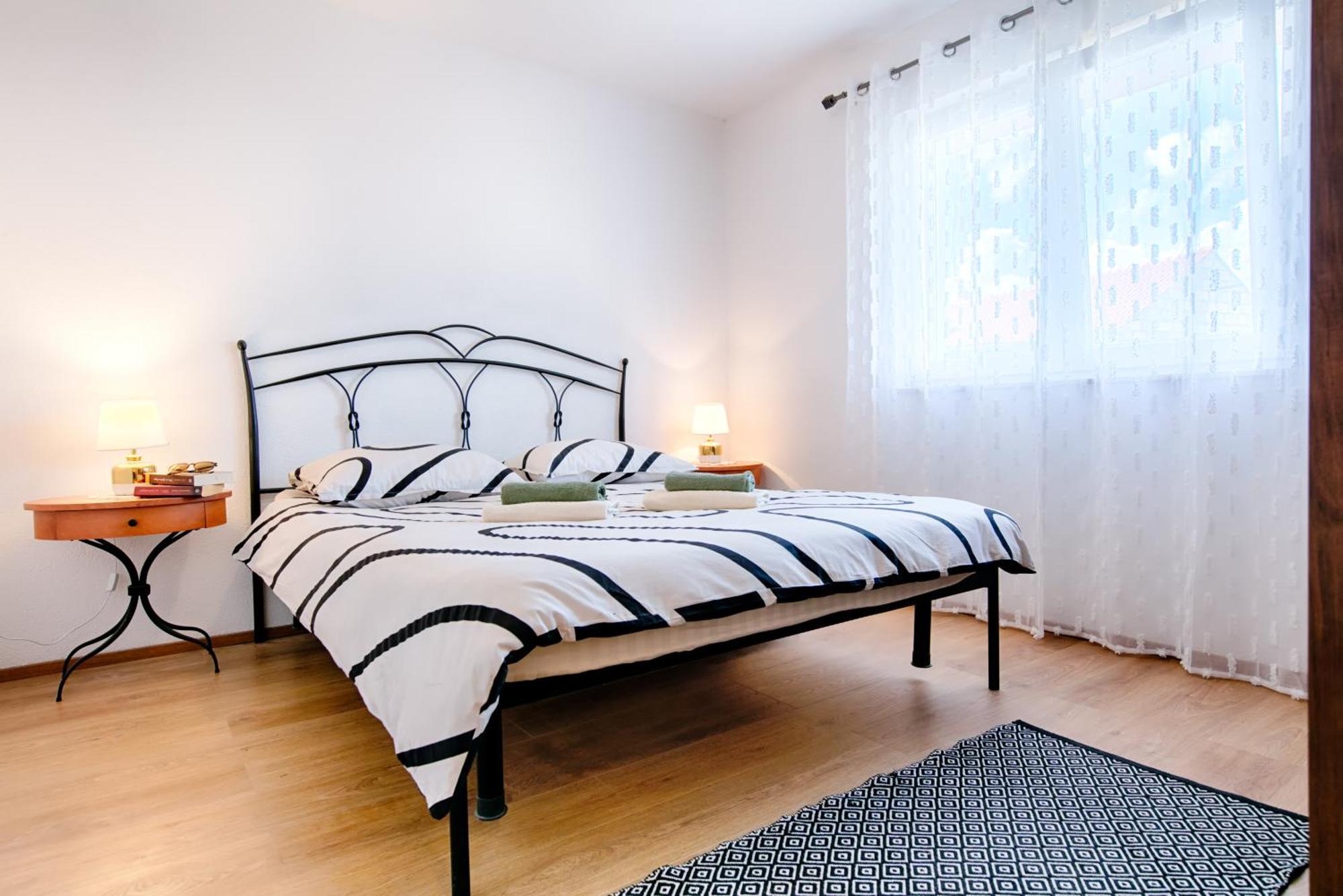 Apartament Kut Vis